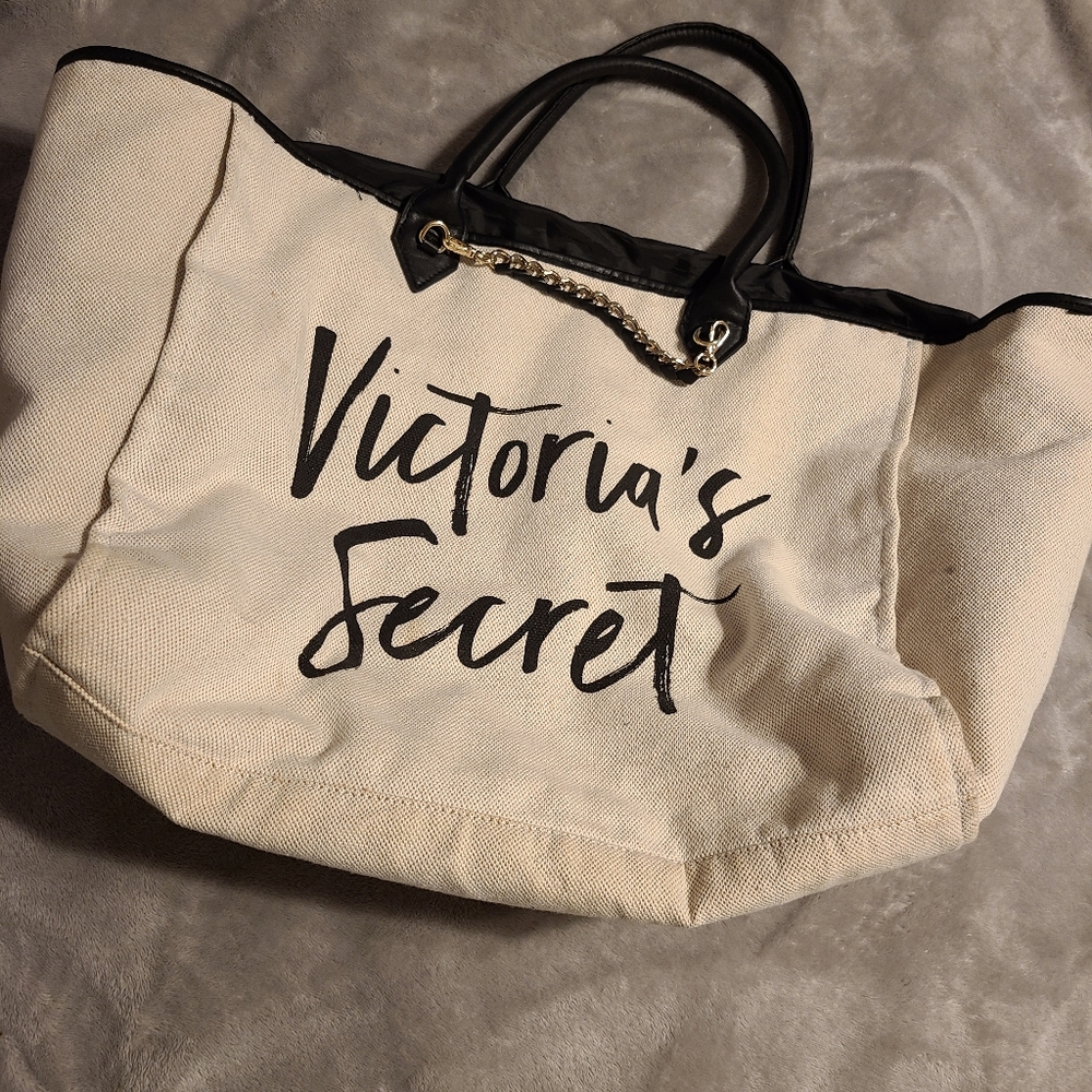 Victoria Secret Weekend Bag